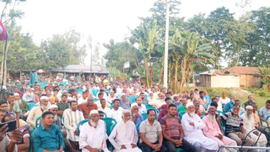 শ্যামপুর চিনিকল চালুর দাবিতে মিলগেটে জনসভা।