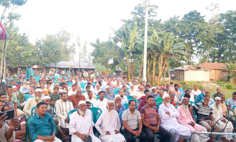 শ্যামপুর চিনিকল চালুর দাবিতে মিলগেটে জনসভা।