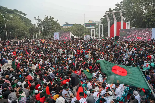 কেন্দ্রীয় শহীদ মিনারে ‘মার্চ ফর ইউনিটি’ সমাবেশে ছাত্র–জনতার ভীড়। ৩১ জুলাই ২০২৪ছবি: সাজিদ হোসেন